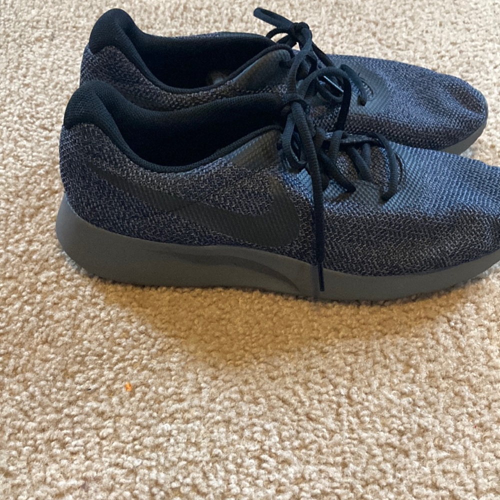 Mens Nike shoes sz 12 new